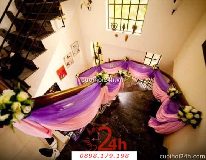 Dịch vụ cưới hỏi 24h trọn vẹn ngày vui chuyên trang trí nhà đám cưới hỏi và nhà hàng tiệc cưới | Trang trí cầu thang